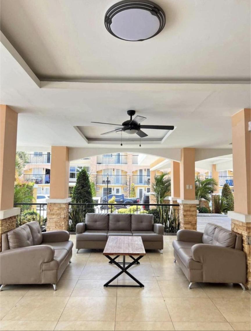 Reicondotel Arezzo Davao Luaran gambar