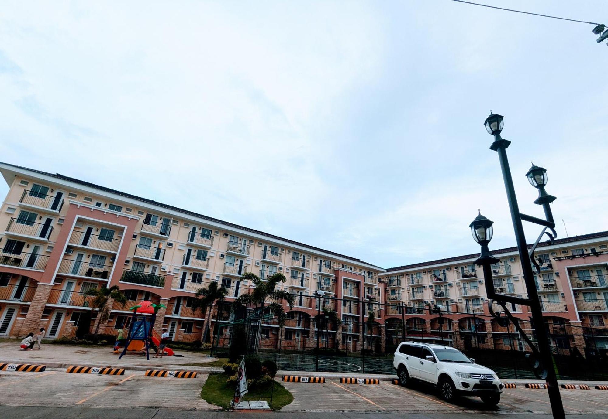 Reicondotel Arezzo Davao Luaran gambar